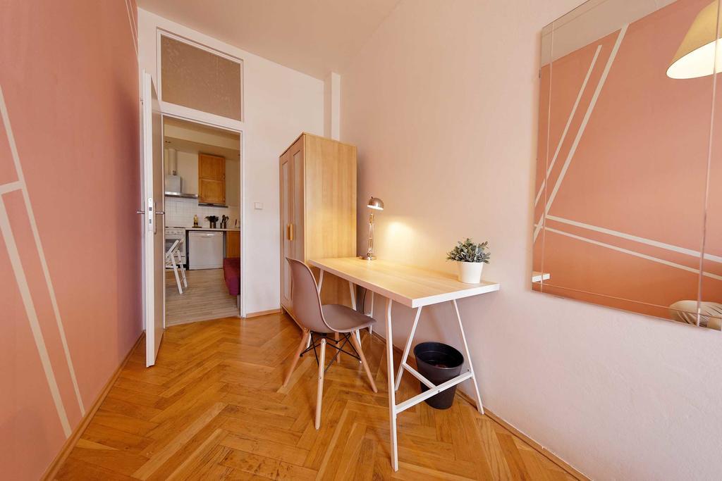 Apartments Ve Smeckach 27 Прага Екстер'єр фото